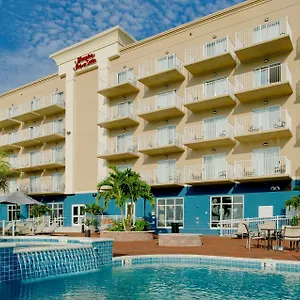 Hotel Hampton & Ocean Bayfront-convention Center ***